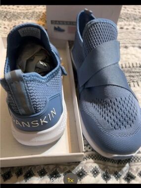 Danskin Kids Slip-On Sneakers in Light Blue